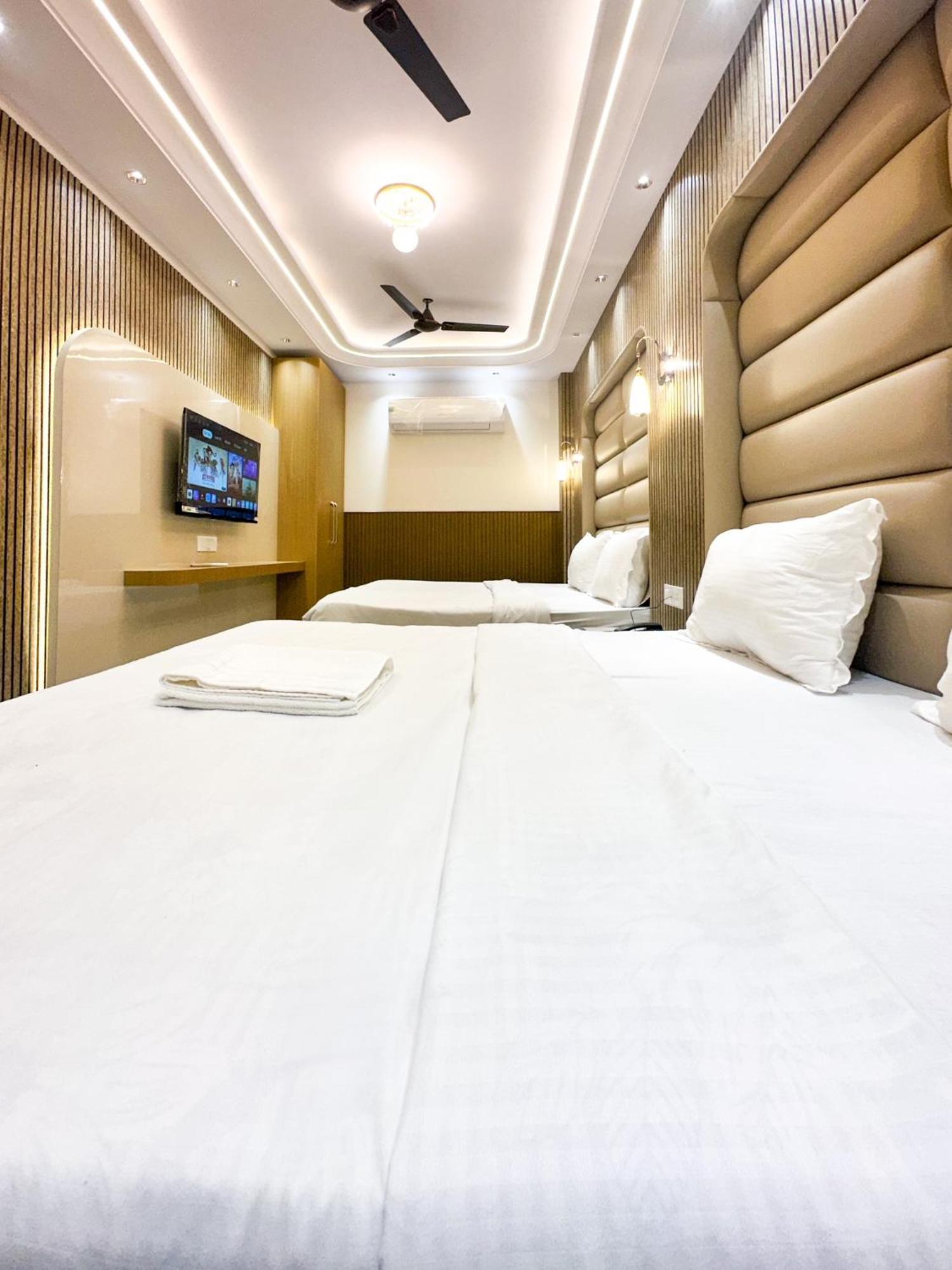 Delhi Delight Premium Bed & Breakfast Ню Делхи Екстериор снимка