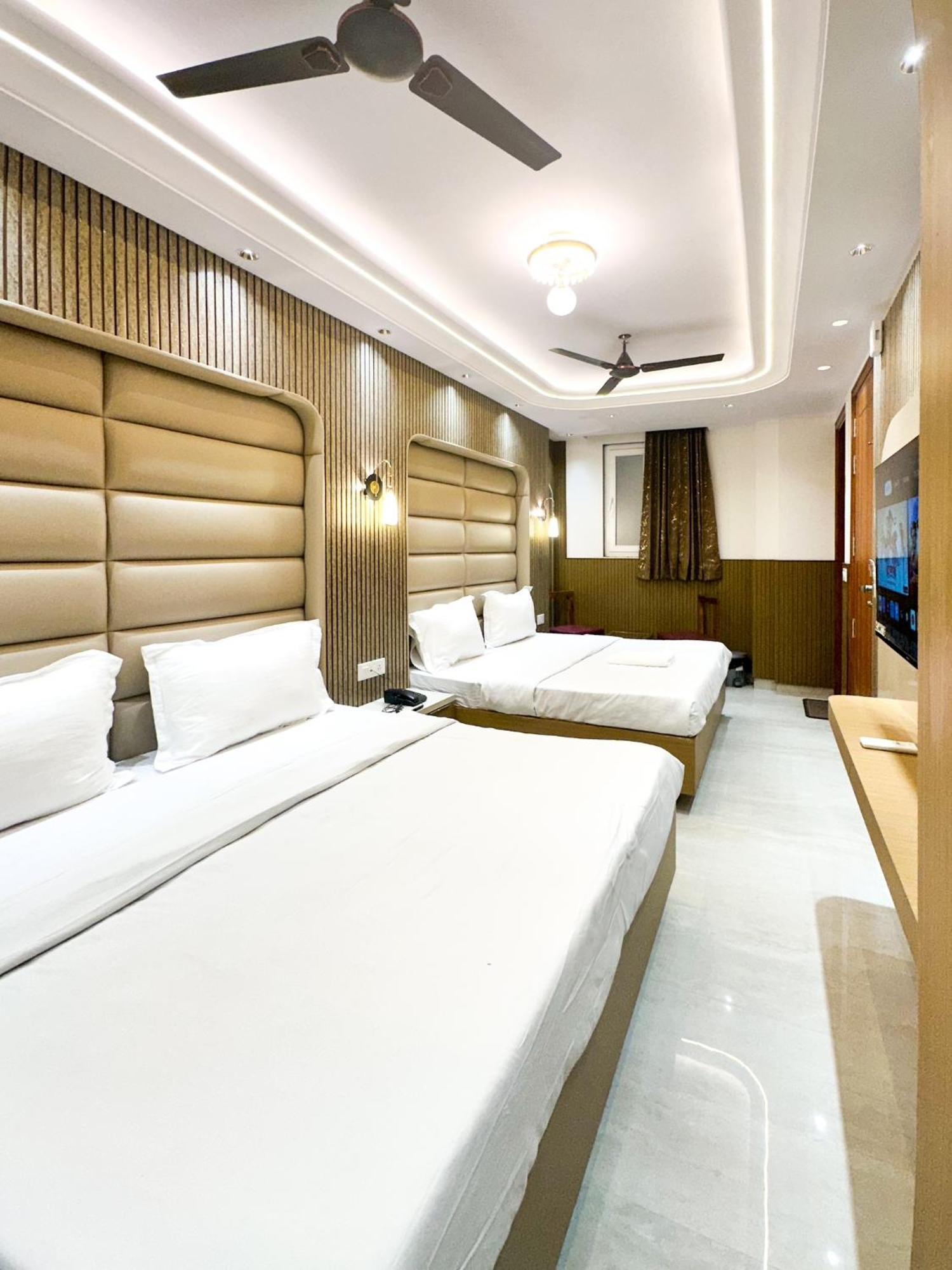 Delhi Delight Premium Bed & Breakfast Ню Делхи Екстериор снимка