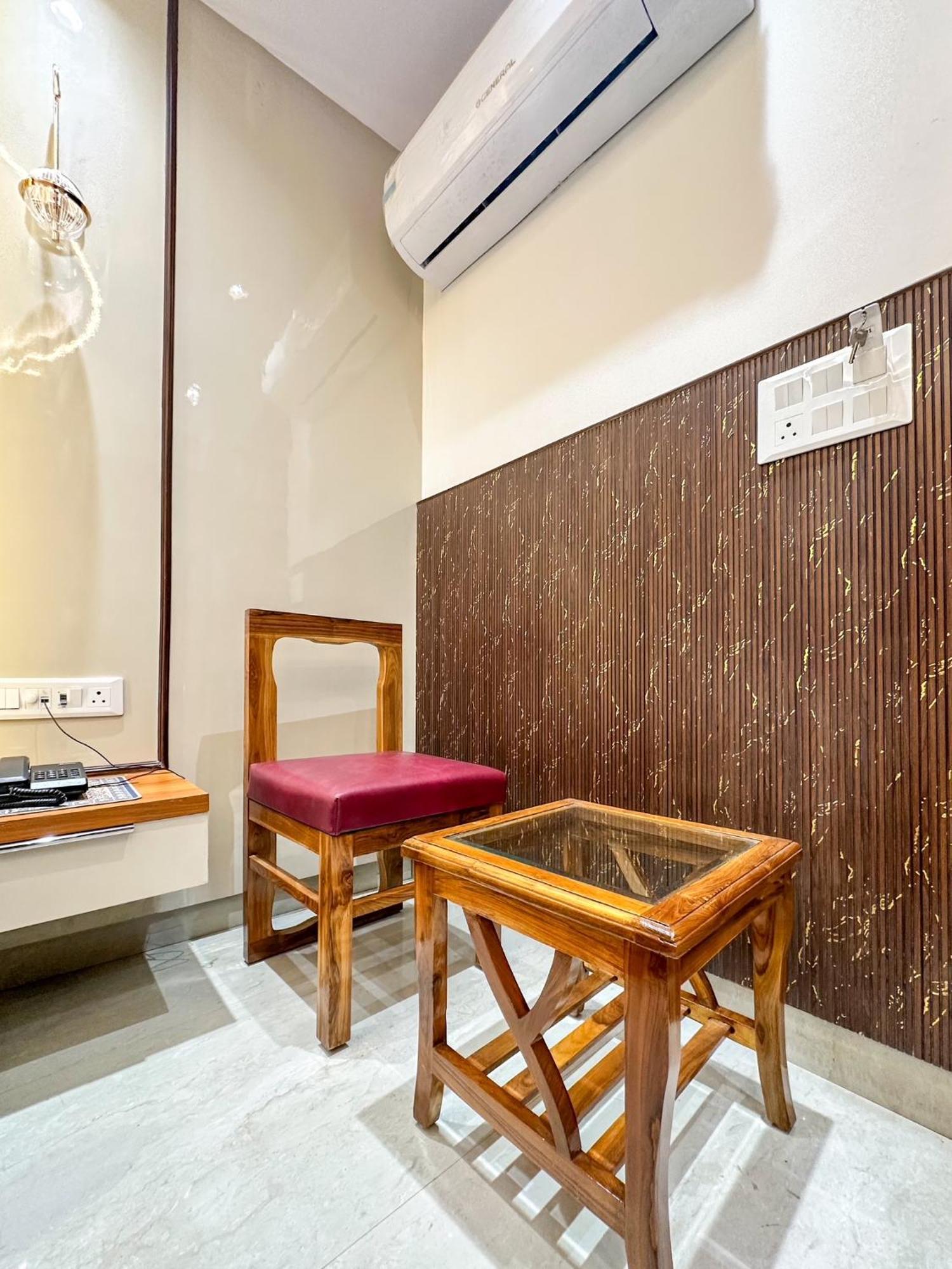 Delhi Delight Premium Bed & Breakfast Ню Делхи Екстериор снимка