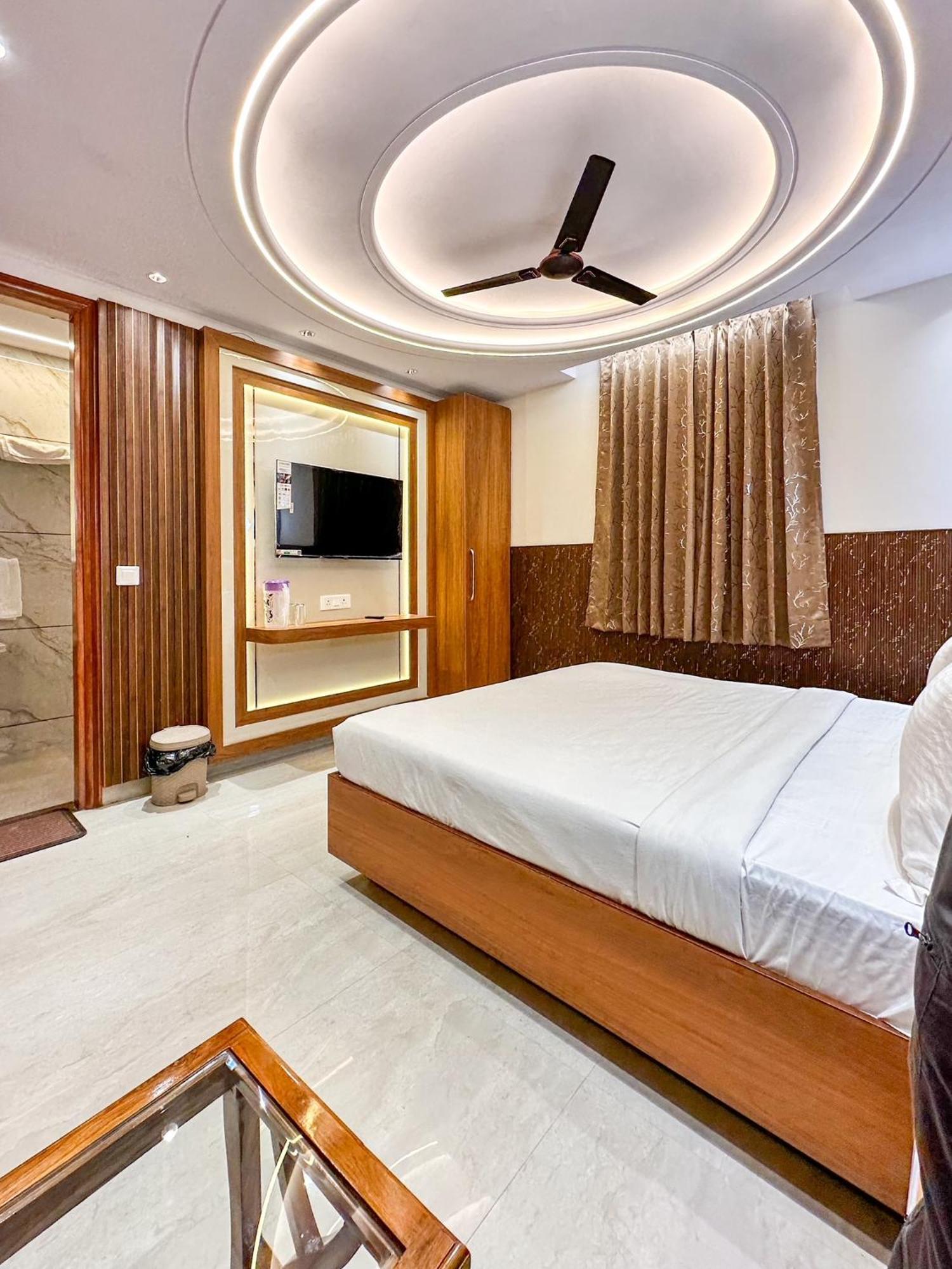 Delhi Delight Premium Bed & Breakfast Ню Делхи Екстериор снимка