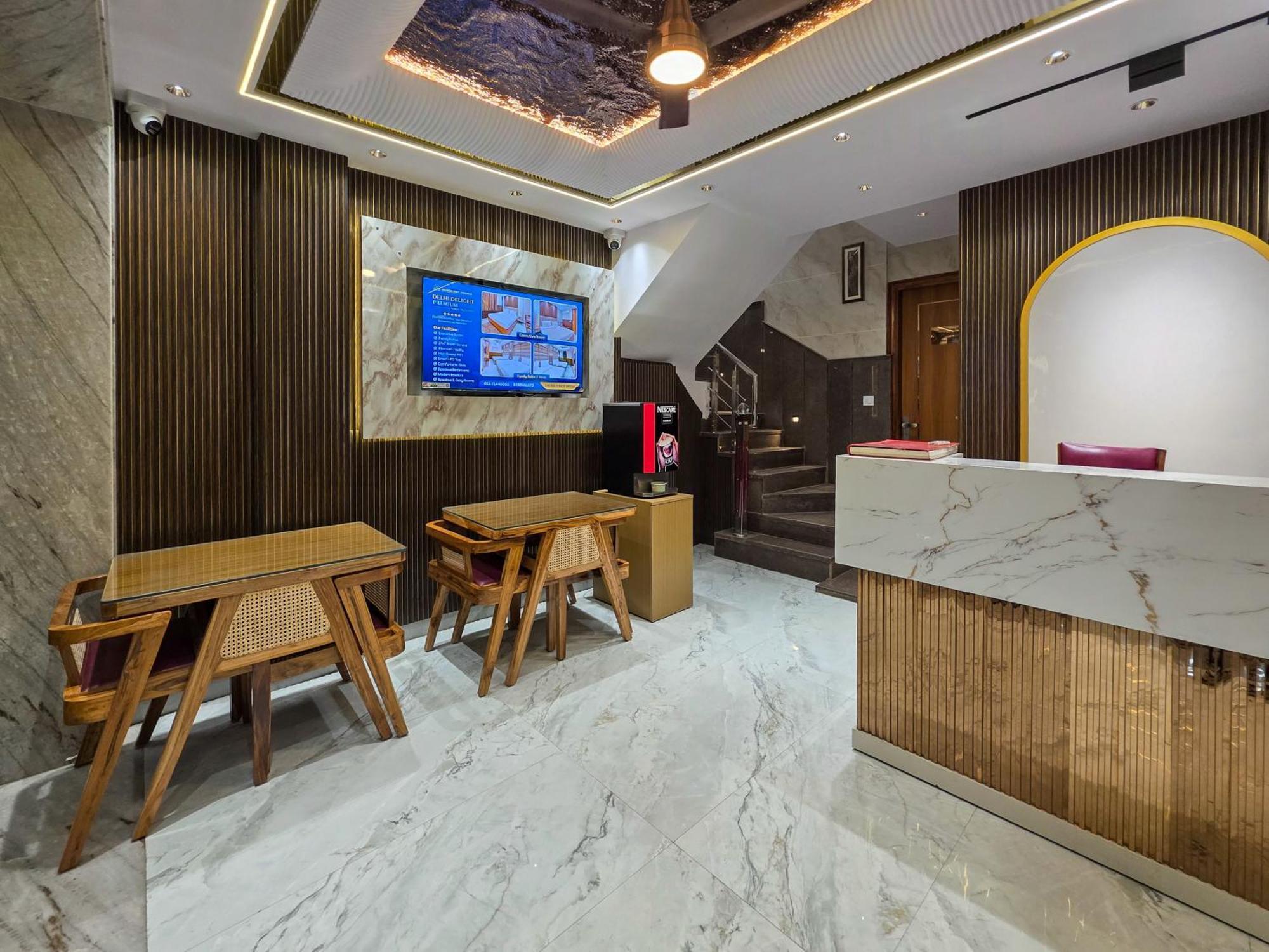 Delhi Delight Premium Bed & Breakfast Ню Делхи Екстериор снимка