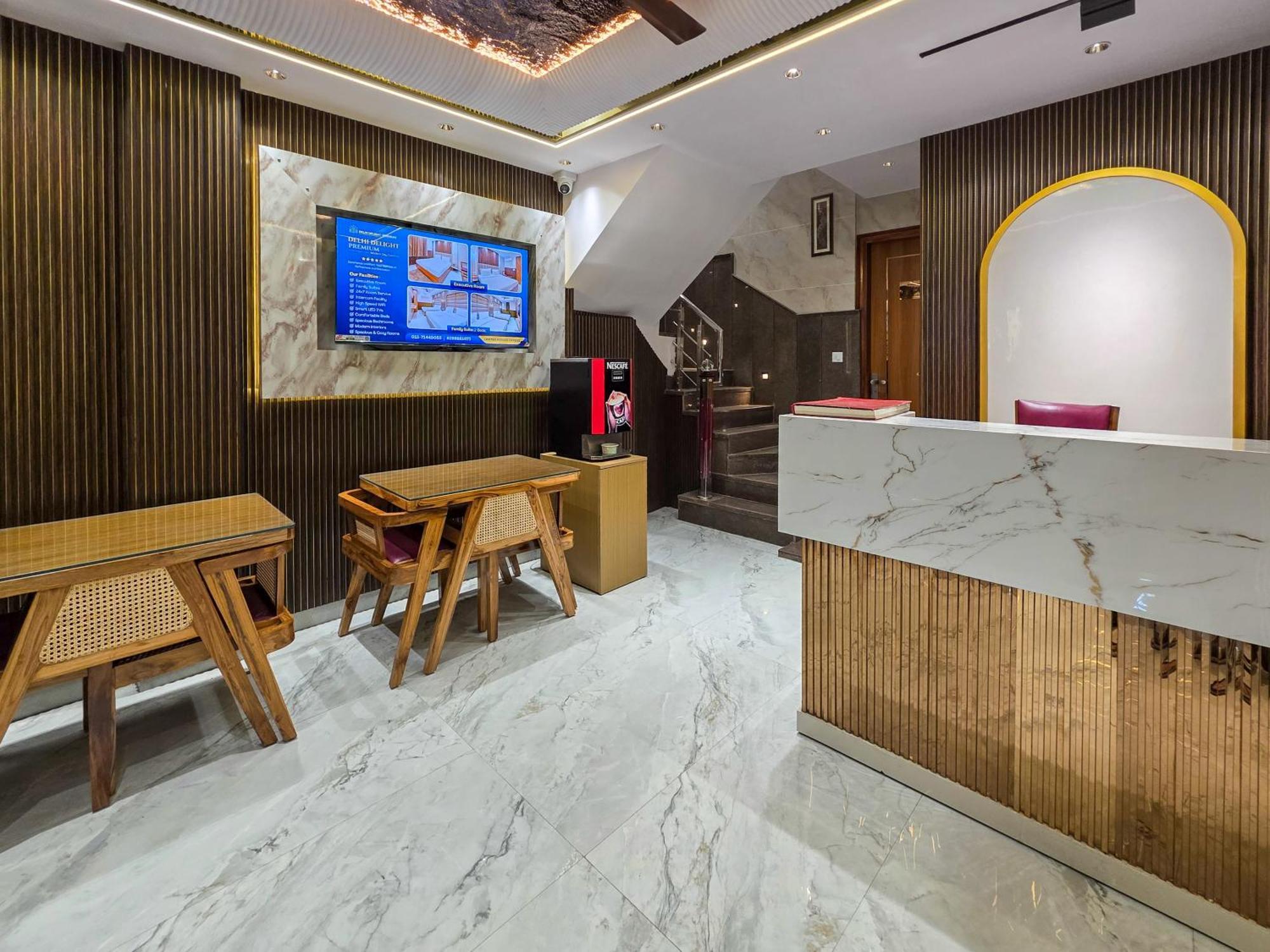Delhi Delight Premium Bed & Breakfast Ню Делхи Екстериор снимка