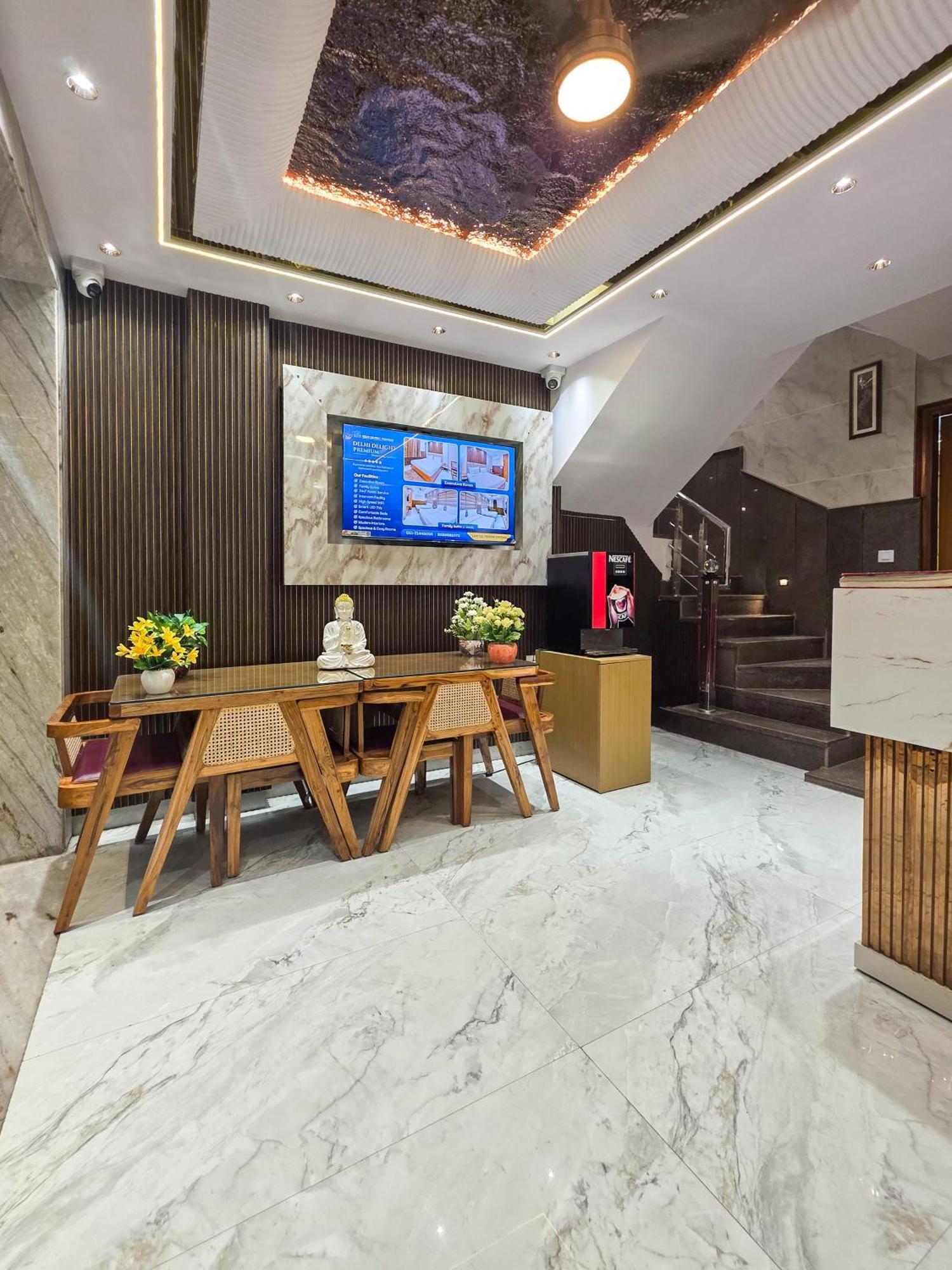 Delhi Delight Premium Bed & Breakfast Ню Делхи Екстериор снимка
