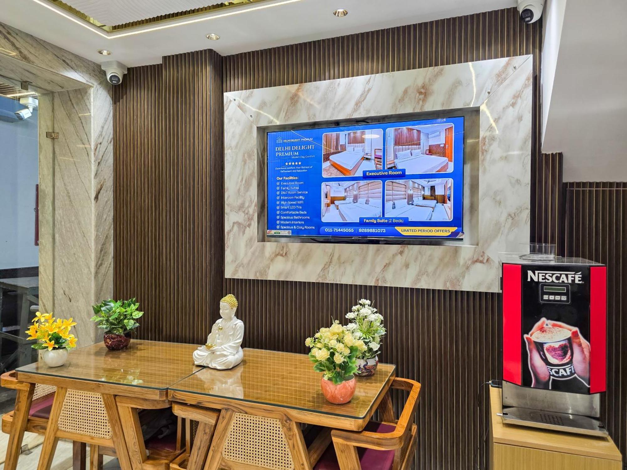 Delhi Delight Premium Bed & Breakfast Ню Делхи Екстериор снимка