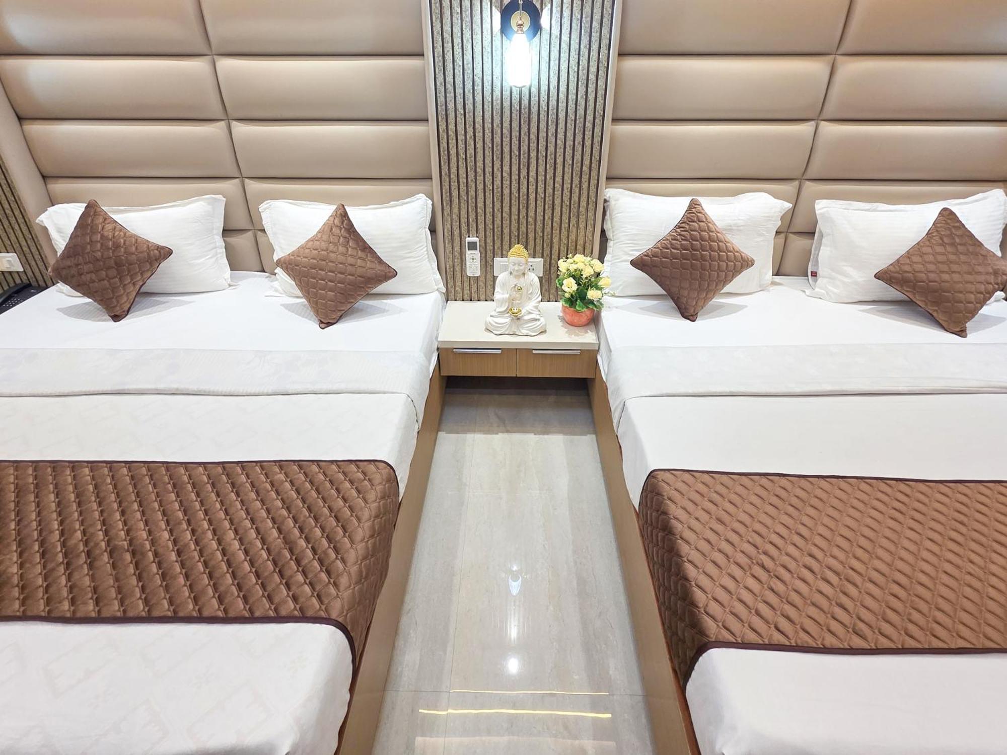 Delhi Delight Premium Bed & Breakfast Ню Делхи Екстериор снимка