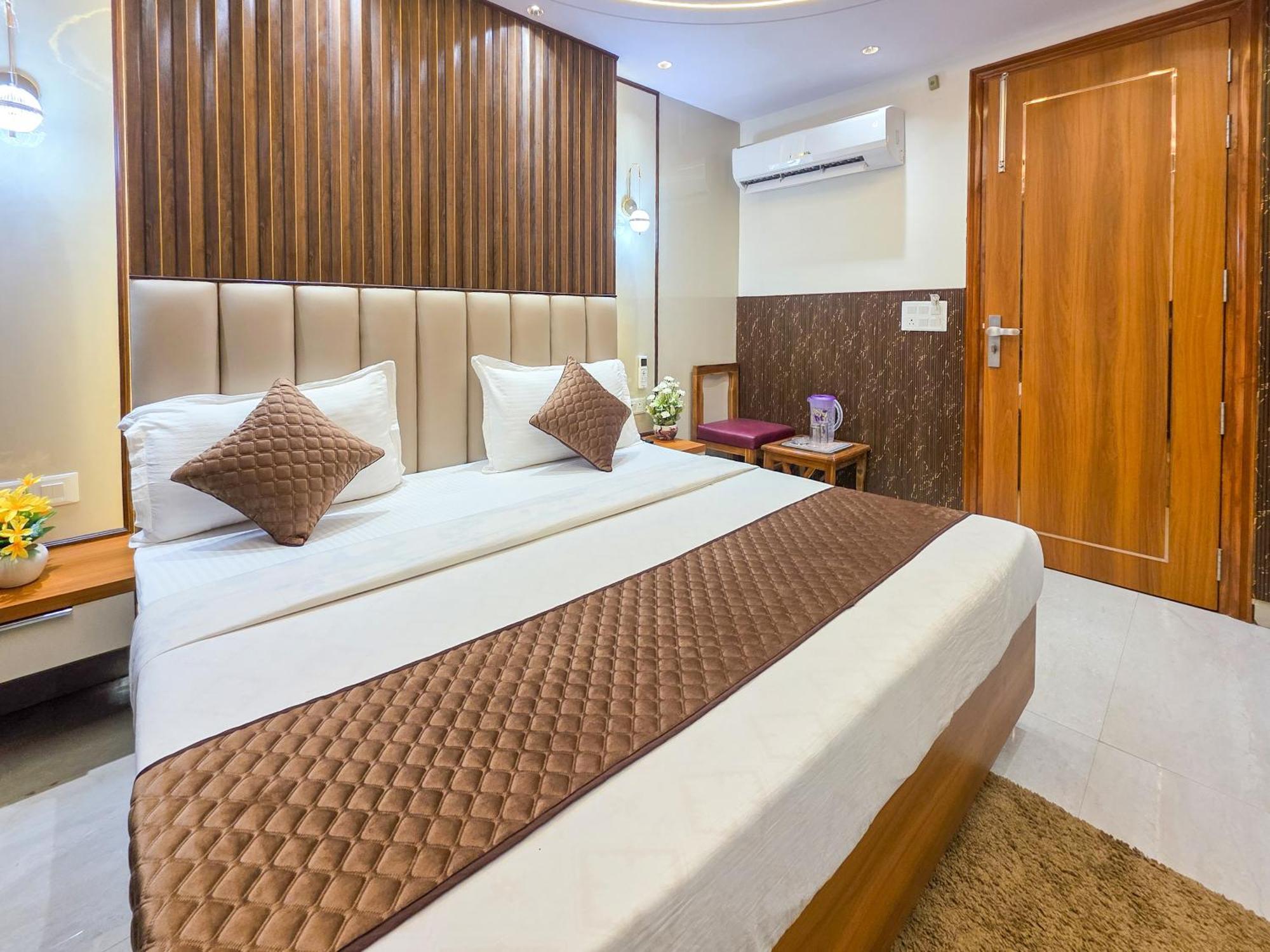 Delhi Delight Premium Bed & Breakfast Ню Делхи Екстериор снимка