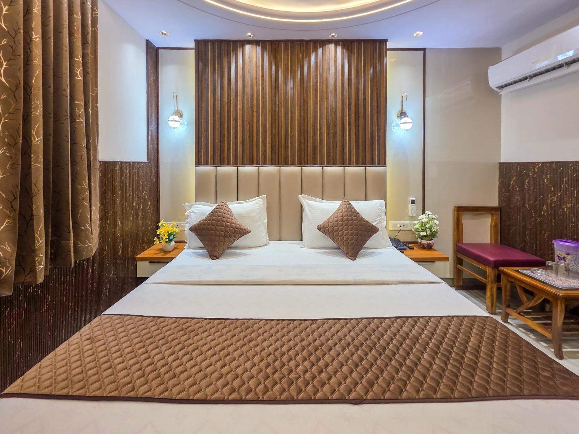 Delhi Delight Premium Bed & Breakfast Ню Делхи Екстериор снимка